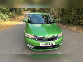 Used Skoda Rapid Spaceback 2015 for sale - 79527510: Photo