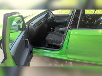 Used Skoda Rapid Spaceback 2015 for sale - 79527510: Photo