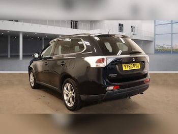 Used Mitsubishi Outlander 2013 for sale - 76192618: Photo 2