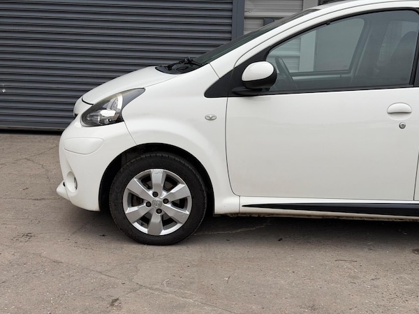 Used Toyota AYGO 2013 for sale - 76281449: Photo 12