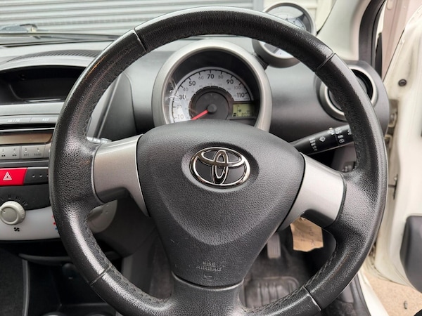 Used Toyota AYGO 2013 for sale - 76281449: Photo 19