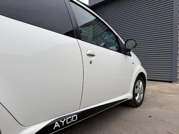 Used Toyota AYGO 2013 for sale - 76281449: Photo 28