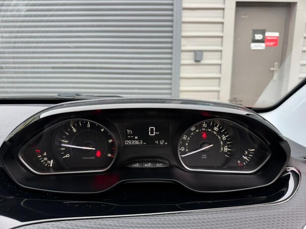 Used Peugeot 2008 2017 for sale - 76237179: Photo 20