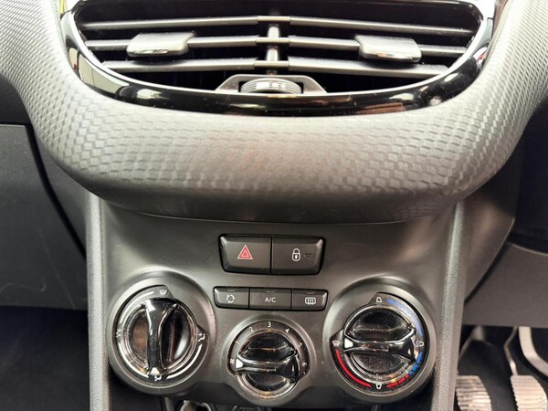 Used Peugeot 2008 2017 for sale - 76237179: Photo 27