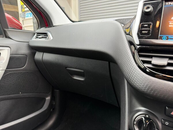Used Peugeot 2008 2017 for sale - 76237179: Photo 28