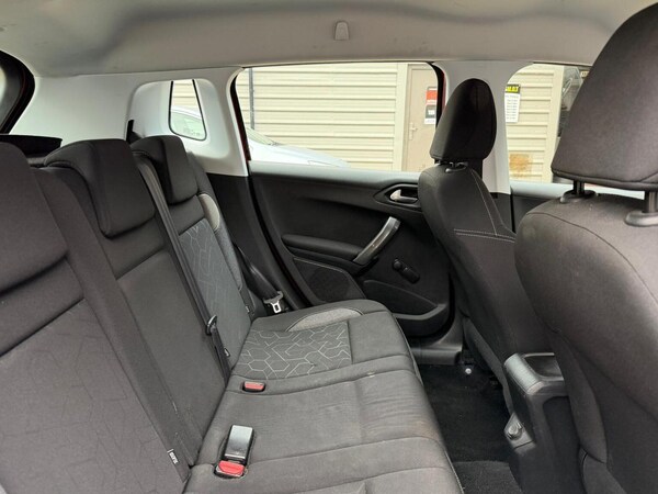 Used Peugeot 2008 2017 for sale - 76237179: Photo 31