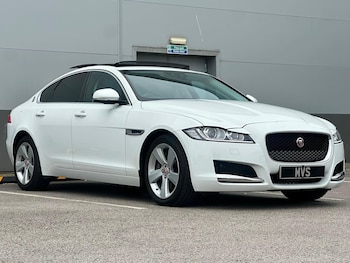 Used Jaguar XF 2015 for sale - 78934408: Photo
