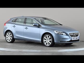 Used Volvo V40 2017 for sale - 79637016: Photo