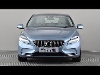 Used Volvo V40 2017 for sale - 79637016: Photo