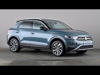 Used Volkswagen T-Roc 2023 for sale - 78937855: Photo