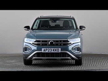 Used Volkswagen T-Roc 2023 for sale - 78937855: Photo
