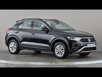 Used Volkswagen T-Roc 2024 for sale - 79120125: Photo