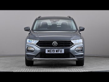Used Volkswagen T-Roc 2019 for sale - 79551561: Photo
