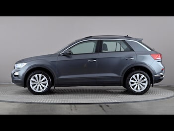 Used Volkswagen T-Roc 2019 for sale - 79551561: Photo