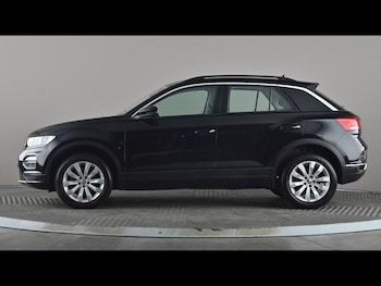 Used Volkswagen T-Roc 2019 for sale - 78681316: Photo