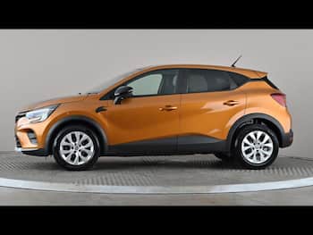 Used Renault Captur 2021 for sale - 79672495: Photo