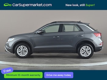 Used Volkswagen T-Roc 2023 for sale - 78354365: Photo