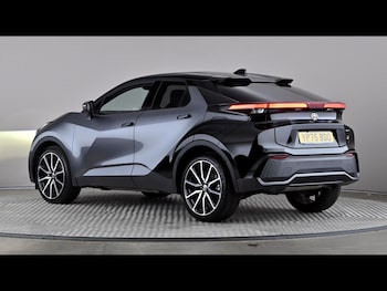 Used Toyota C-HR 2025 for sale - 79568508: Photo
