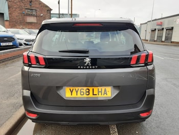 Used Peugeot 5008 2018 for sale - 77462168: Photo