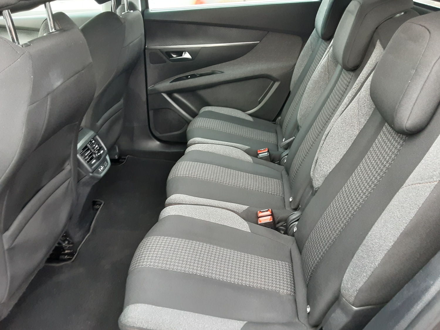 Used Peugeot 5008 2018 for sale - 77462168: Photo 9