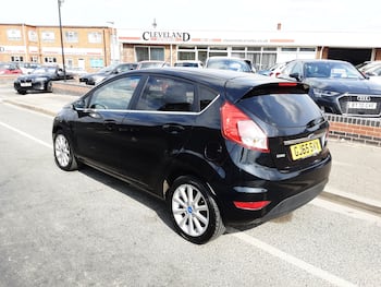 Used Ford Fiesta 2015 for sale - 79527960: Photo