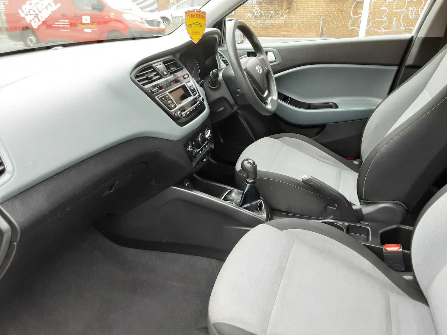 Used Hyundai i20 2015 for sale - 76302509: Photo 6