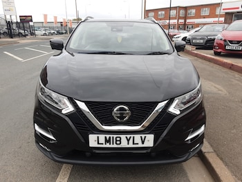 Used Nissan Qashqai 2018 for sale - 76234233: Photo 2