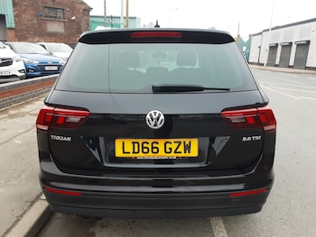 Used Volkswagen Tiguan 2016 for sale - 76531801: Photo