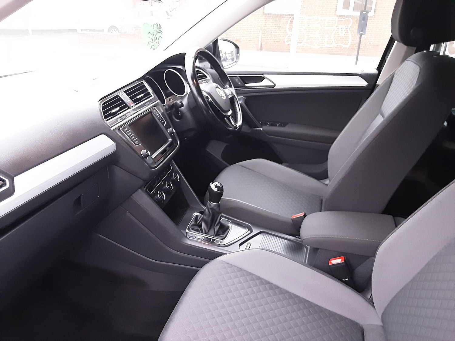 Used Volkswagen Tiguan 2016 for sale - 76531801: Photo 6