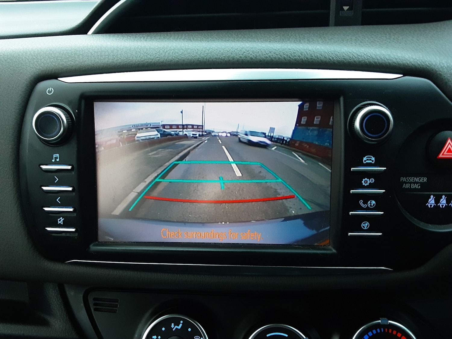 Used Toyota Yaris 2018 for sale - 77225260: Photo 8