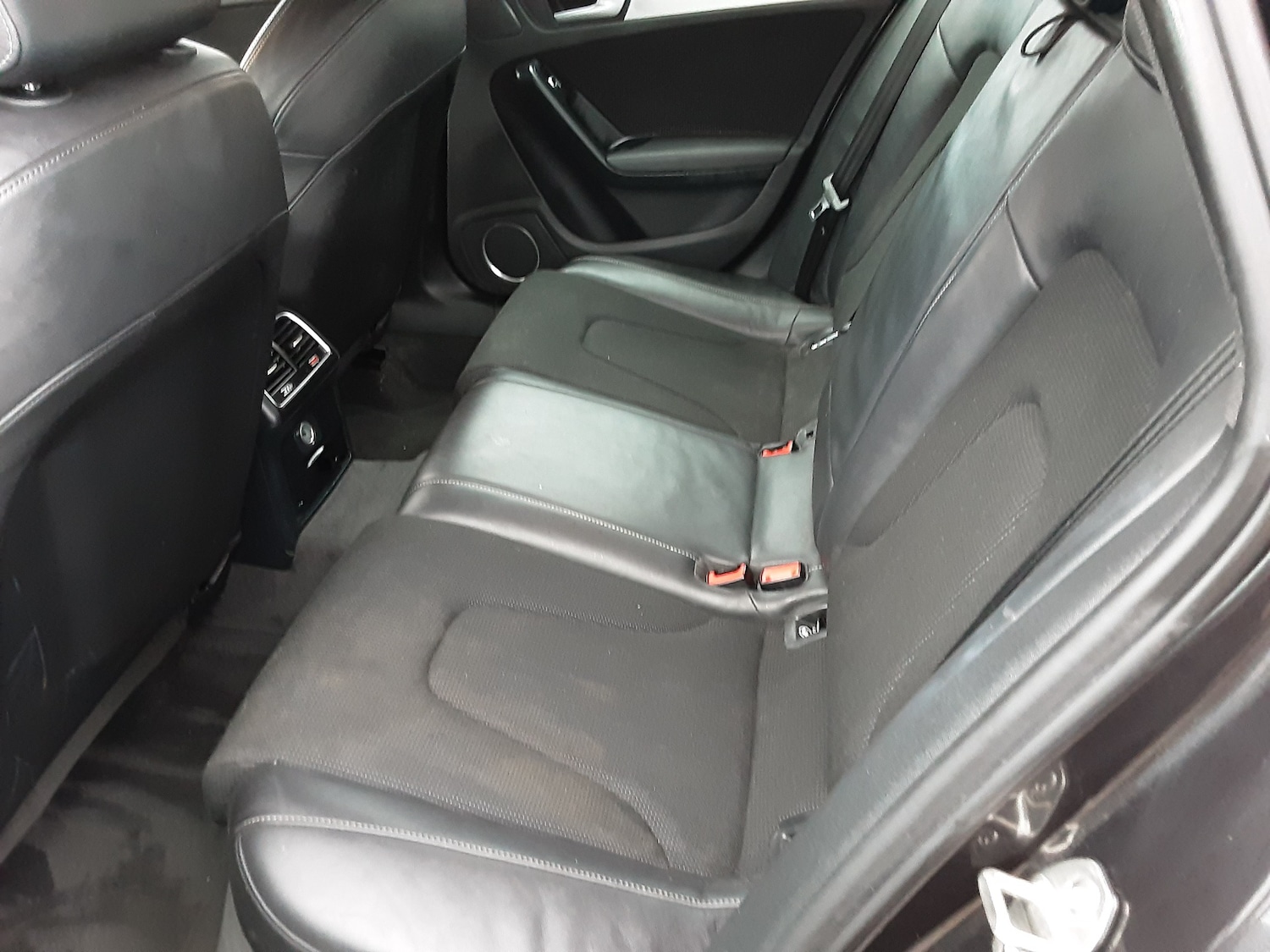 Used Audi A4 2014 for sale - 76589738: Photo 10