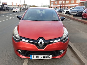 Used Renault Clio 2015 for sale - 76290393: Photo