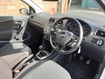 Used Volkswagen Polo 2017 for sale - 79243863: Photo