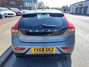 Used Volvo V40 2018 for sale - 78081978: Photo