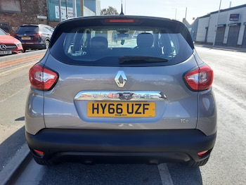 Used Renault Captur 2016 for sale - 79504730: Photo