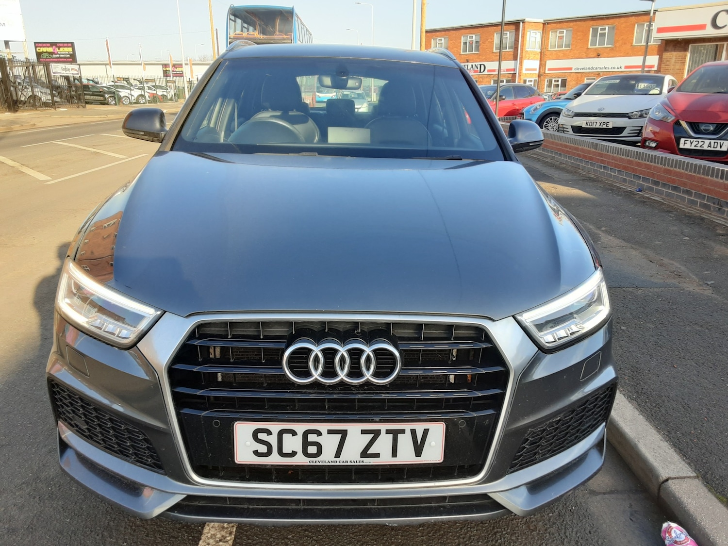Used Audi Q3 2017 for sale - 76589733: Photo 2