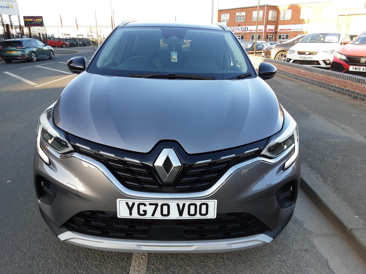 Used Renault Captur 2020 for sale - 77932891: Photo 2