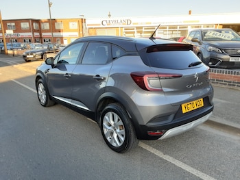 Used Renault Captur 2020 for sale - 77932891: Photo