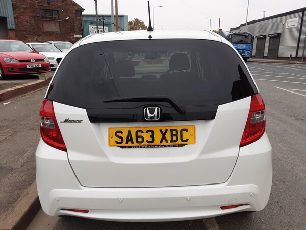 Used Honda Jazz 2013 for sale - 76302433: Photo 3