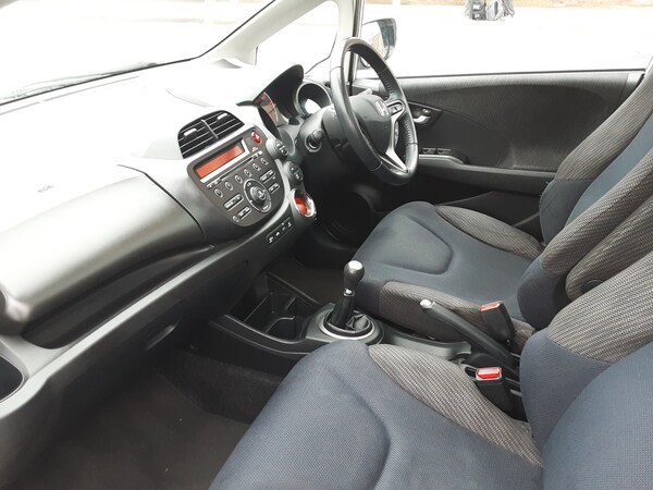 Used Honda Jazz 2013 for sale - 76302433: Photo 6