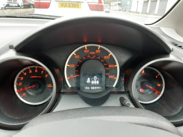 Used Honda Jazz 2013 for sale - 76302433: Photo 9