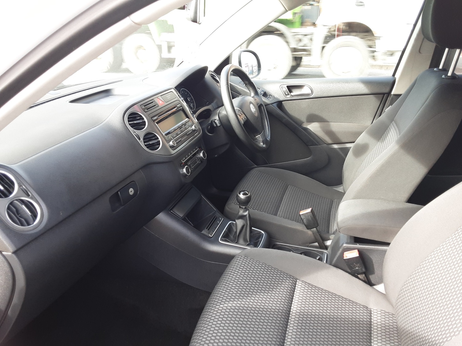 Used Volkswagen Tiguan 2010 for sale - 77730952: Photo 6