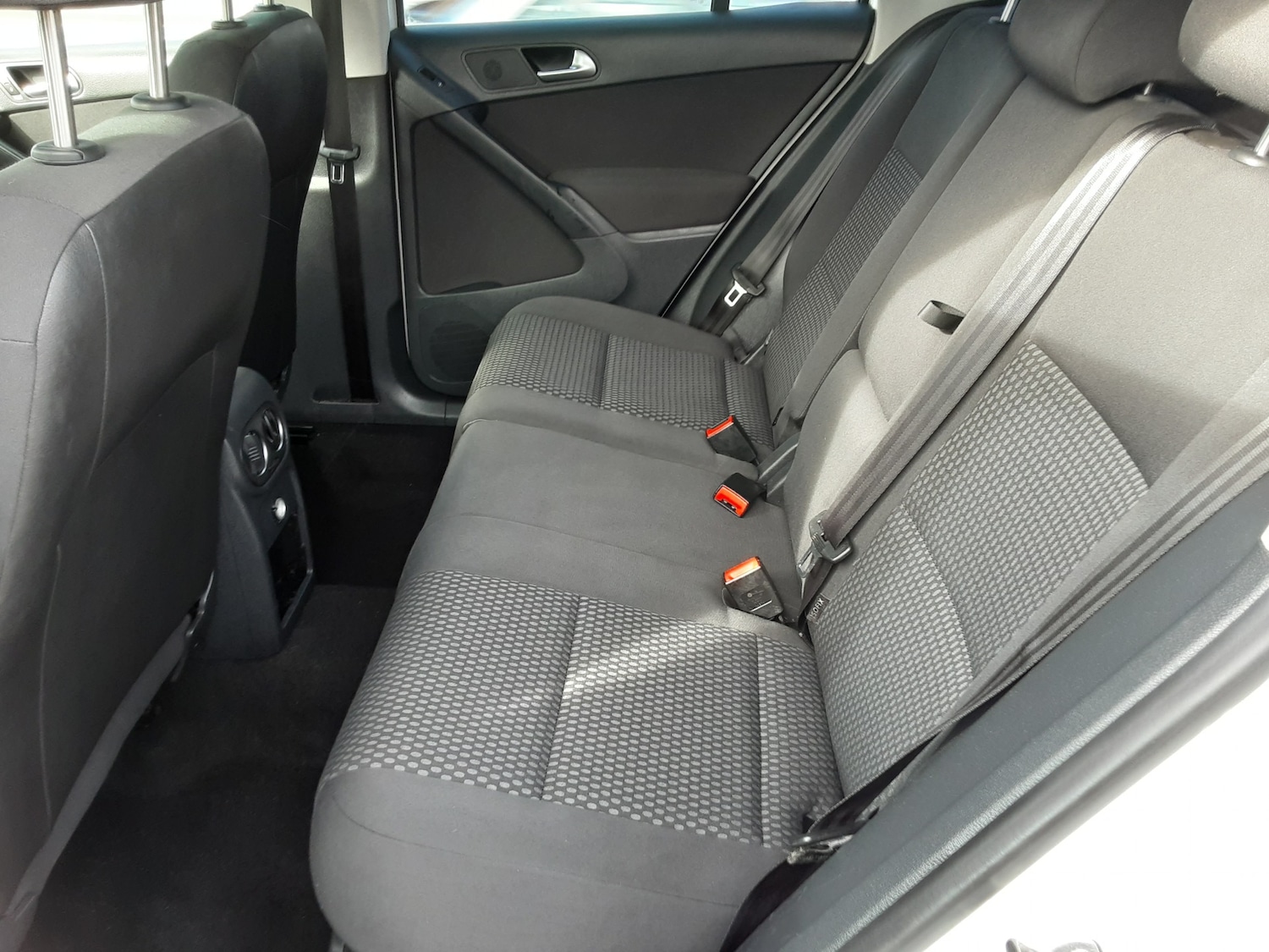 Used Volkswagen Tiguan 2010 for sale - 77730952: Photo 8