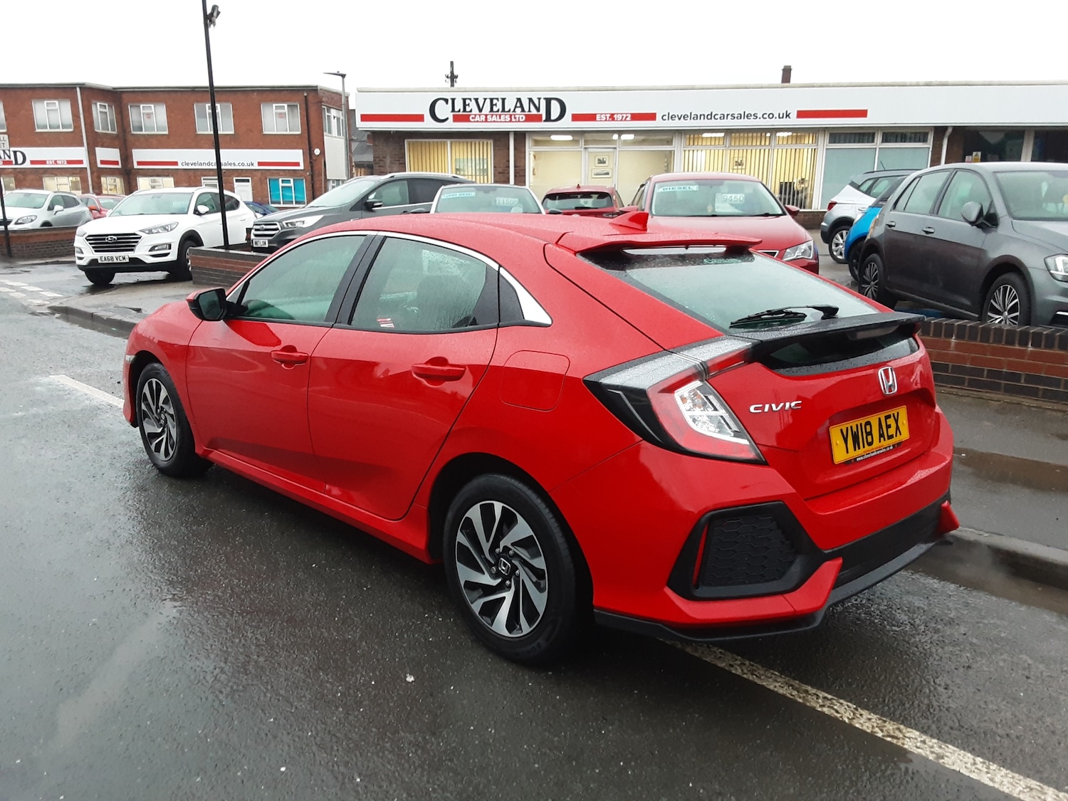 Used Honda Civic 2018 for sale - 77300686: Photo 4