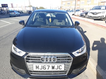 Used Audi A1 2017 for sale - 76037975: Photo 2