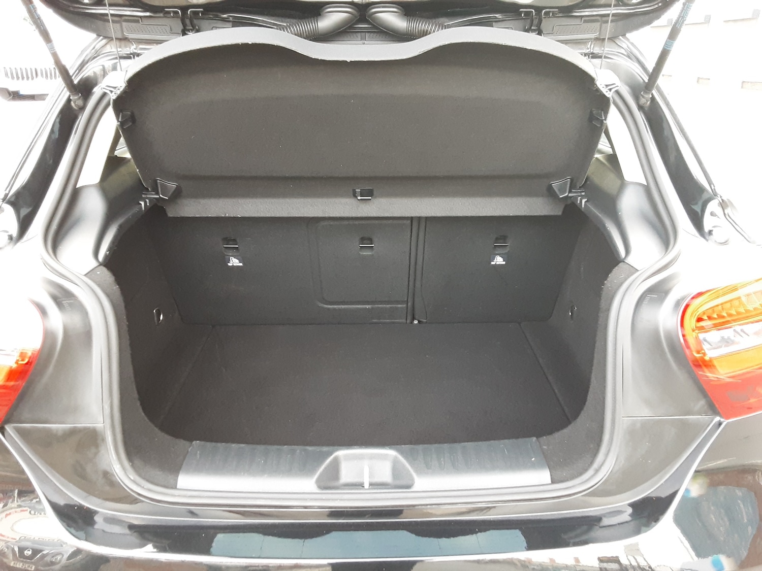 Used Mercedes-Benz A-Class 2017 for sale - 77493387: Photo 12