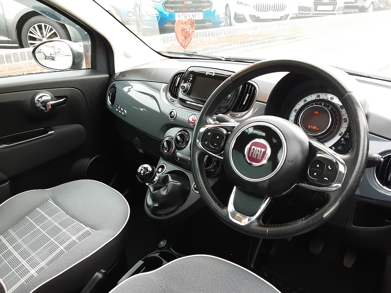 Used Fiat 500 2018 for sale - 77640911: Photo 9