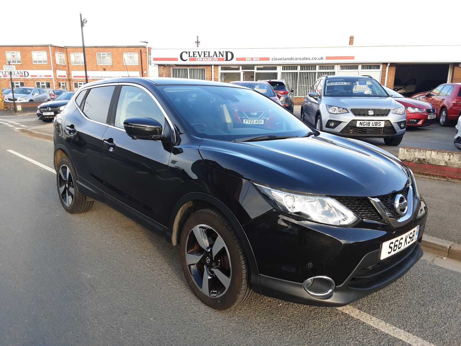 Used Nissan Qashqai 2016 for sale - 76366308: Photo 1