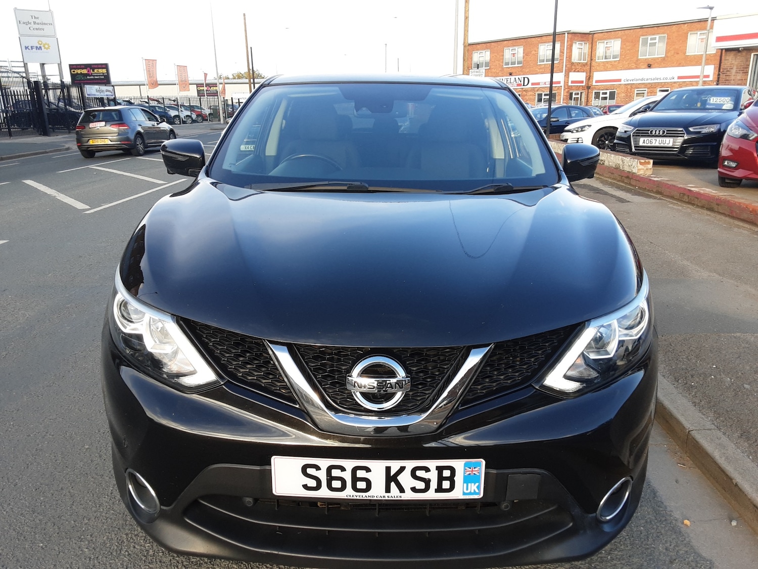 Used Nissan Qashqai 2016 for sale - 76366308: Photo 2