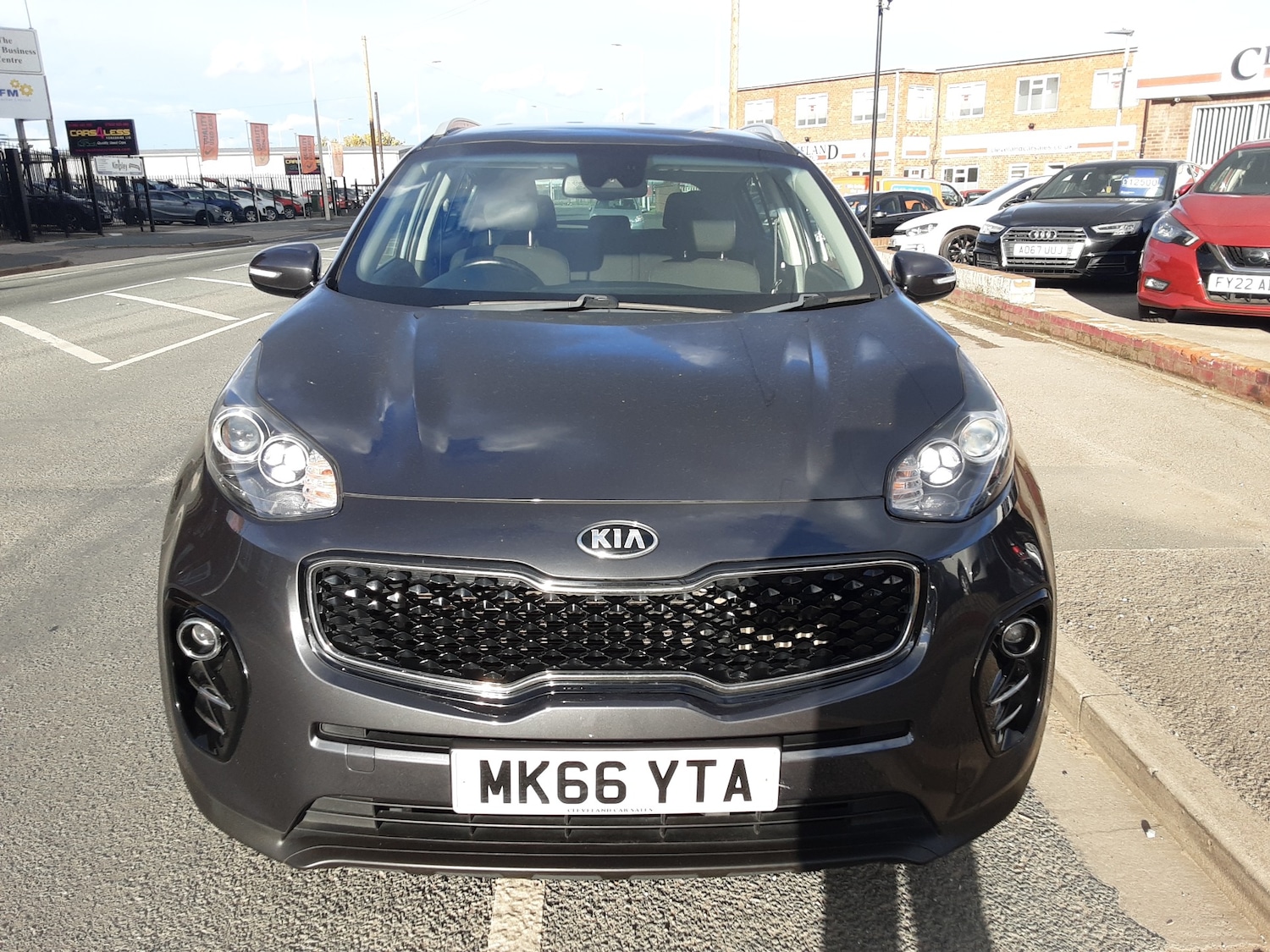 Used Kia Sportage 2016 for sale - 76364969: Photo 2
